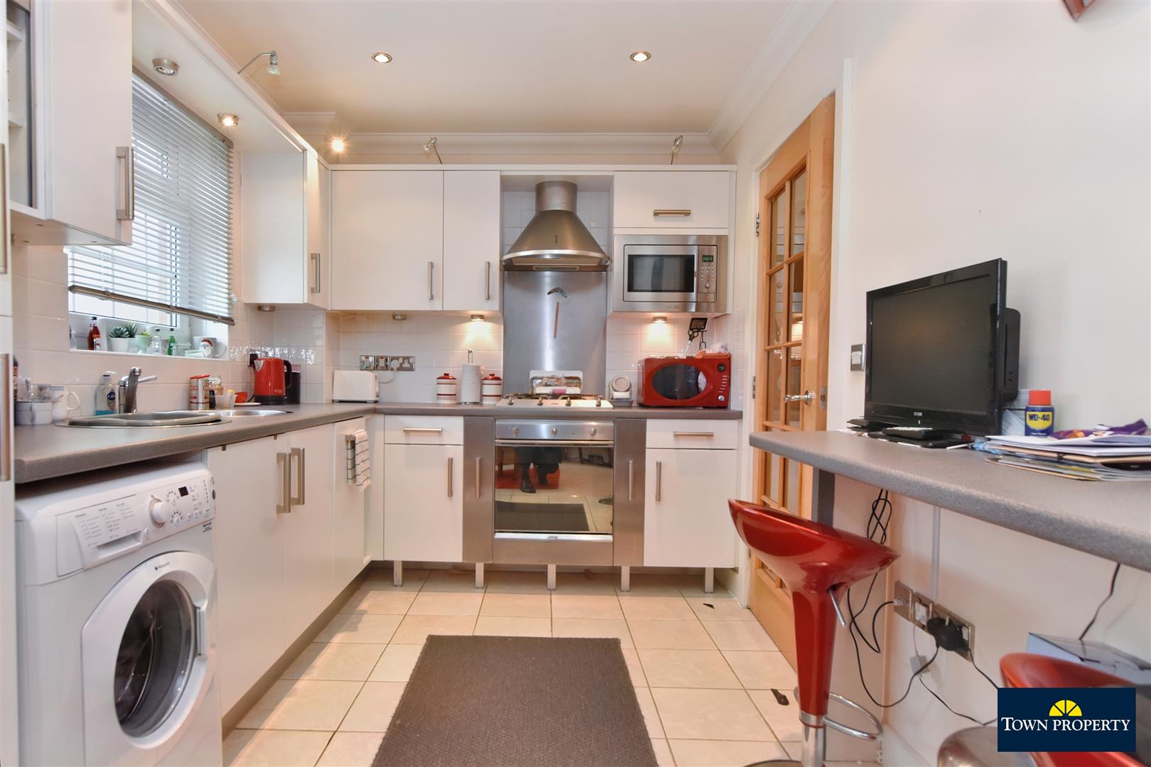 Property Details for Christchurch Place Eastbourne BN23 5AP Town Property Estate Agents